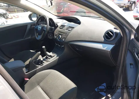 2012 Mazda Mazda3 I Touring z USA, uszkodzony, nr VIN JM1BL1V87C1697699